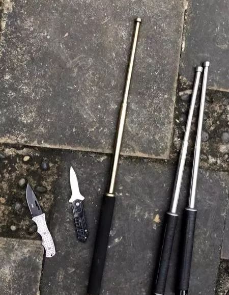 宜宾街头暴力事件引深思 法治社会不容“甩棍弹簧刀”的私力救济